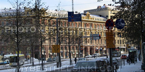the corner of Etel&auml;esplanadi and Erottaja