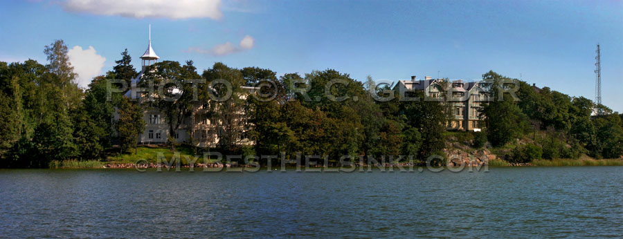 Left: Villa Kivi, right: Villa Linnunlaulu, overlooking Töölö Bay. Photo & pop-up photo © R.C. Candolin-Gelber 1999, 2000-2007, 2008 - Old Linnunlauluntie Villas overlooking Töölö bay. Photo & pop-up photo © R.C. Candolin-Gelber 1999, 2000-2007, 2008 -