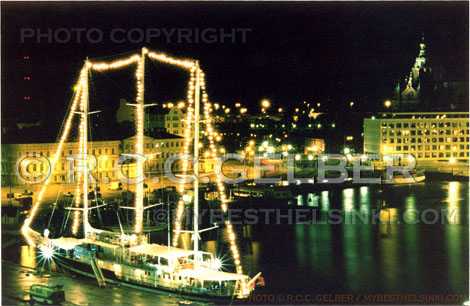 Cafe Katarina ship in the South Harbor of Helsinki. Presidentialpalace in background. Photo & pop-up photo © R.C. Candolin-Gelber 1999 -