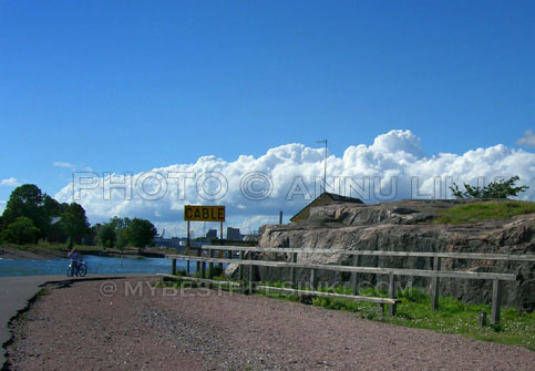 Meristama around the bend. Photo & pop-up photo &copy; Annu Lilja 2008 -