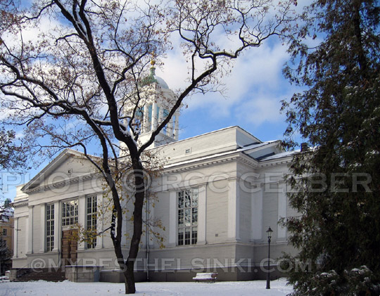 The Old Church, Helsinki, winter. - All photos © RC Gelber. All Rights Reserved.