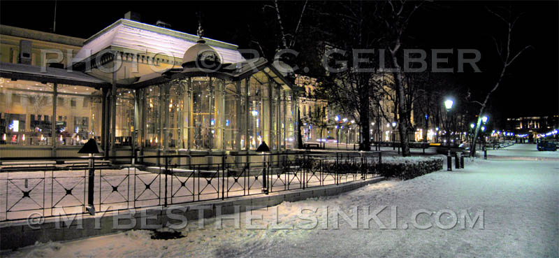 Restaurant Kappeli in the wintery Esplanade park, Helsinki. - All photos © RC Gelber. All Rights Reserved.