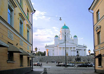 When you arrive in Helsinki from the sea, on of the things you clearly see is the top of the Dome.