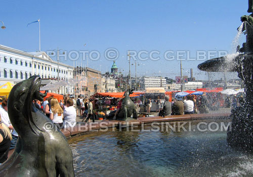 Havis Amanda statue at the Helsinki Market Square in the South Harbor. Photo & pop-up photo © R.C. Candolin-Gelber 1999 - 2010 -