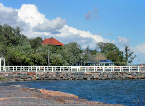 Cafe Ursula shore. Photo & pop-up photo © Annu Lilja 2008 -