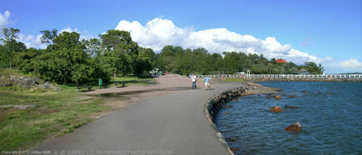 Helsinki's Kaivopuisto shore in the summer. Photo © Annu Lilja-